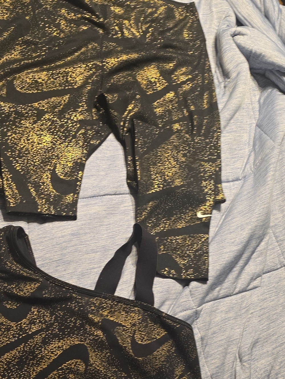 Nike Two Piece Workout Set Xxl